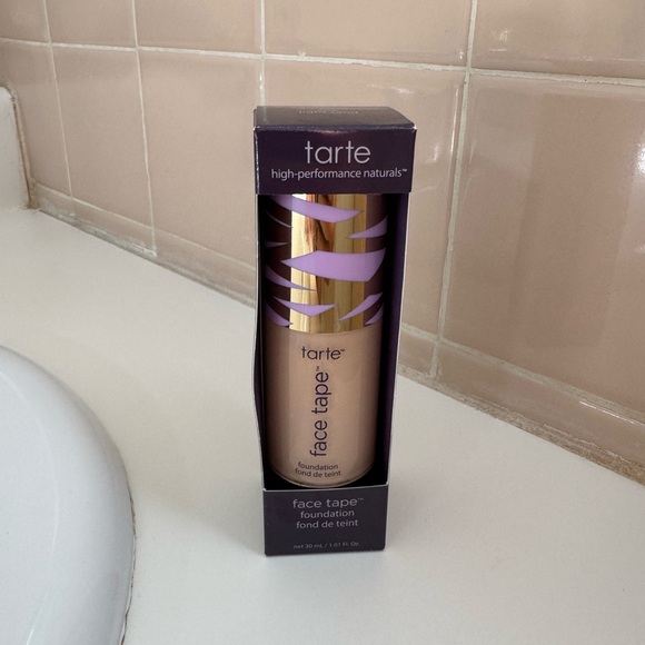 Tarte Shape Tape Foundation Light Sand 20S - Picture 2 of 6